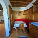 Tiroler Mit Bergblick Apartment